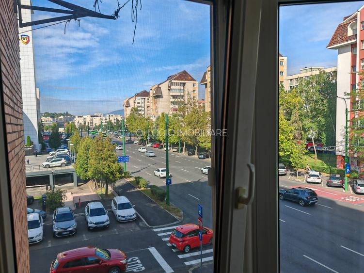 Apartament 2 camere liber la vanzare zona Centrul Civic - 9