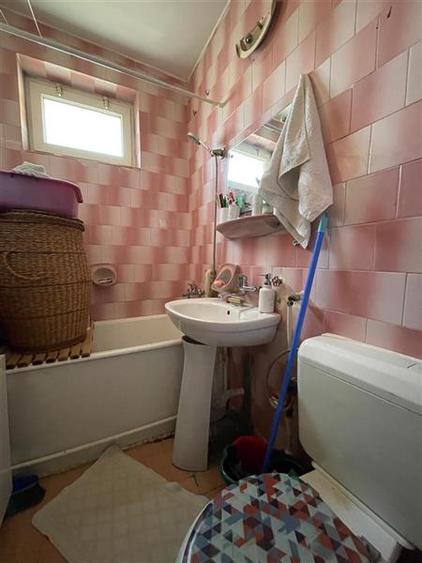 Apartament 3 camere de vanzare zona Spitalului- Tulcea