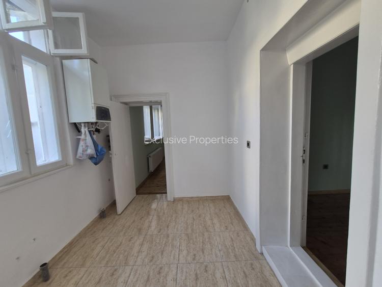 Casă de vânzare în Alexandria – Central, 7 camere, 4 spații comerciale, renovată - 10