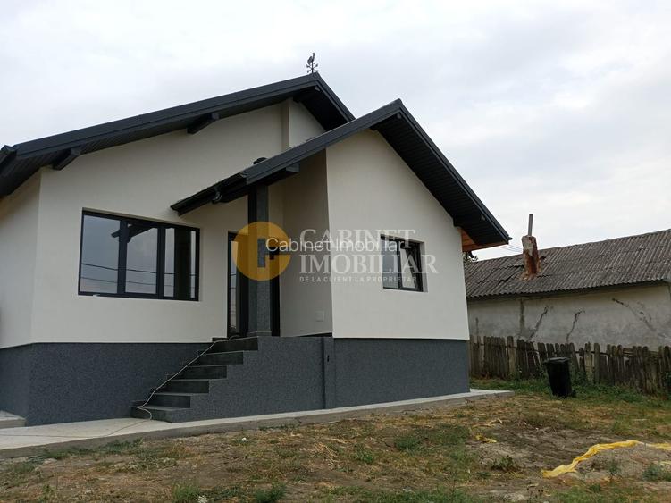 🏡   CASĂ PLAN PARTER  - Chicerea,Tomesti  🏡 - 5