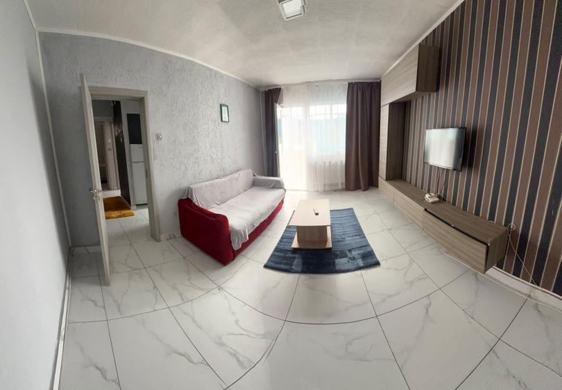 Apartament cu 3 camere, 60 mp, zona Republicii