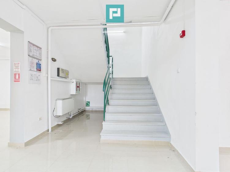 Spațiu comercial pe 2 niveluri