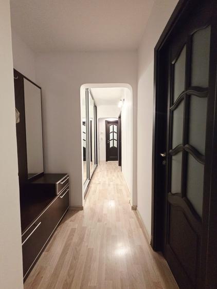 Apartament 3 camere Piata Centrala  mobilat si utilat CT Ac