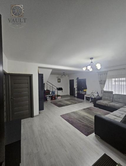 Vila Moderna pe Malul Lacului Afumati | 5Camere | Curte 470 mp | Mobilată