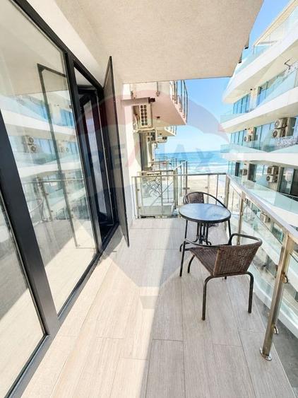 Studio de vanzare prima linie la mare Mamaia Nord