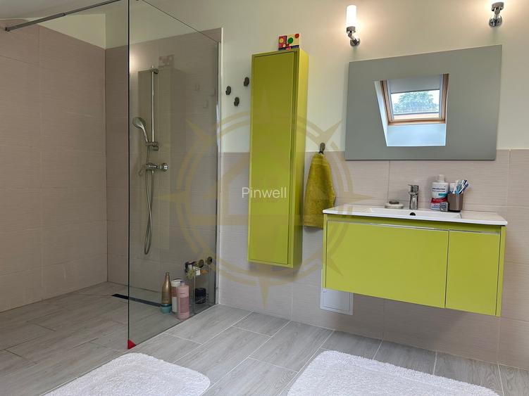 DOM00347 - Vila Individuala ideala pentru familie cu 6 camere in Ostratu - 12
