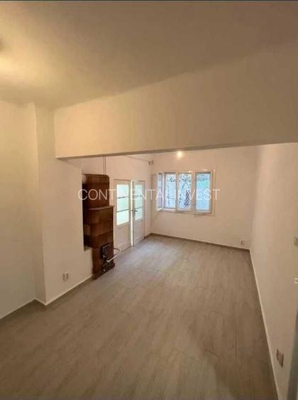 Casa cu garaj, individuala, langa metrou, intersectia Piata Muncii - 8