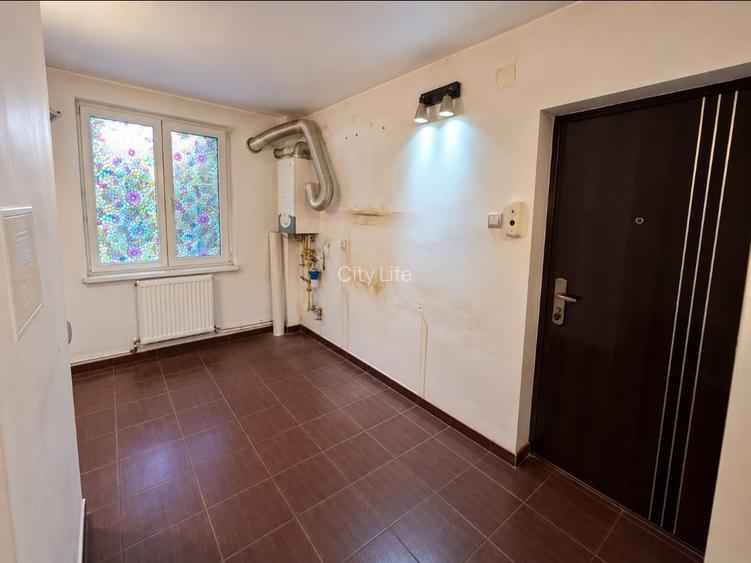 Apartament central str. Arcu etaj1 - 5
