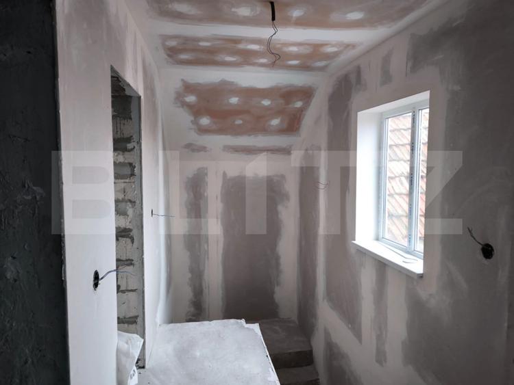 Casa P+M 80 mp utili, 230 mp teren, zona Lascar Catargiu