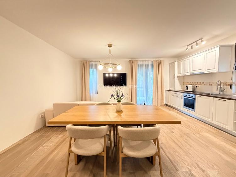 Direct Proprietar - Casa premium de inchiriat - 5 camere, teren 400 mp - 5