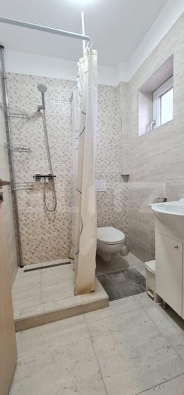 Casa cu 4 camere cartier Izvor Tarlungeni 2 locuri parcare