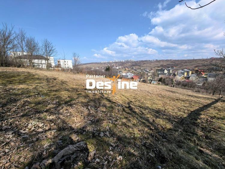 Teren intravilan 3000 mp Str. Soarelui la asfalt utilități la limită - 3