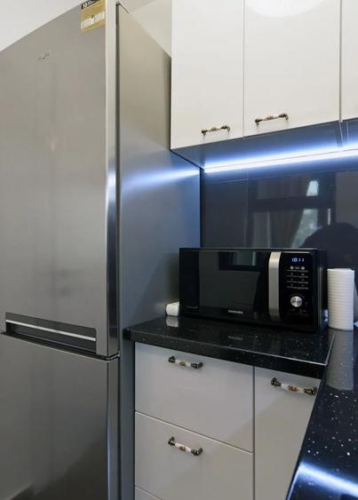 GARSONIERA- CAVAR RESIDENCE, PARCARE INCLUSA, CENTRALA, BLOC NOU