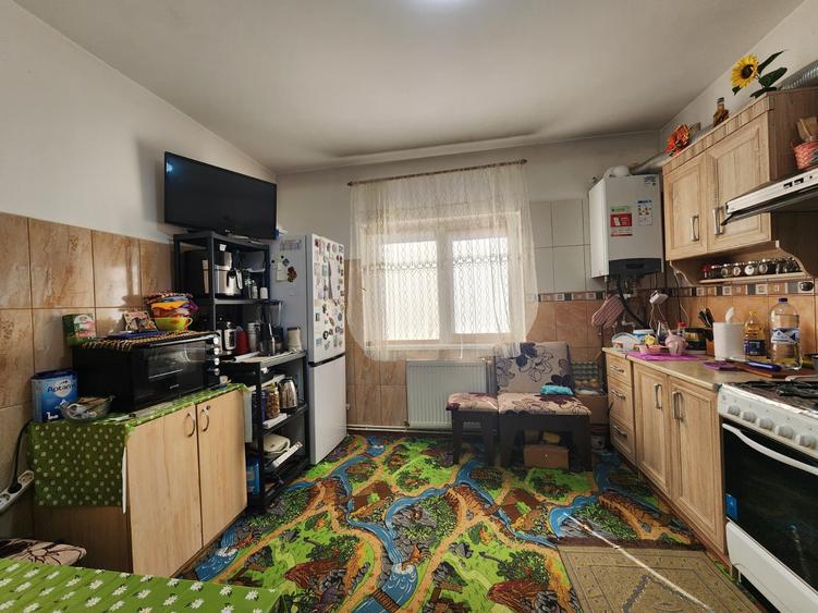 CASA INDIVIDUALA, 4 CAMERE, 2 BAI, 440 MP TEREN - VISOIANU