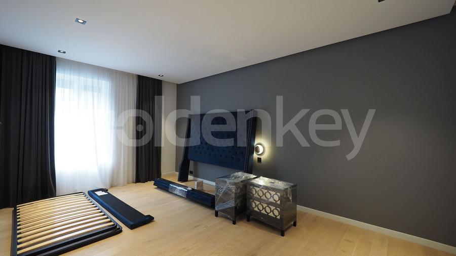 Apartament cu 5 camere si 165mp terasa | complex cu piscina | 2 garaje
