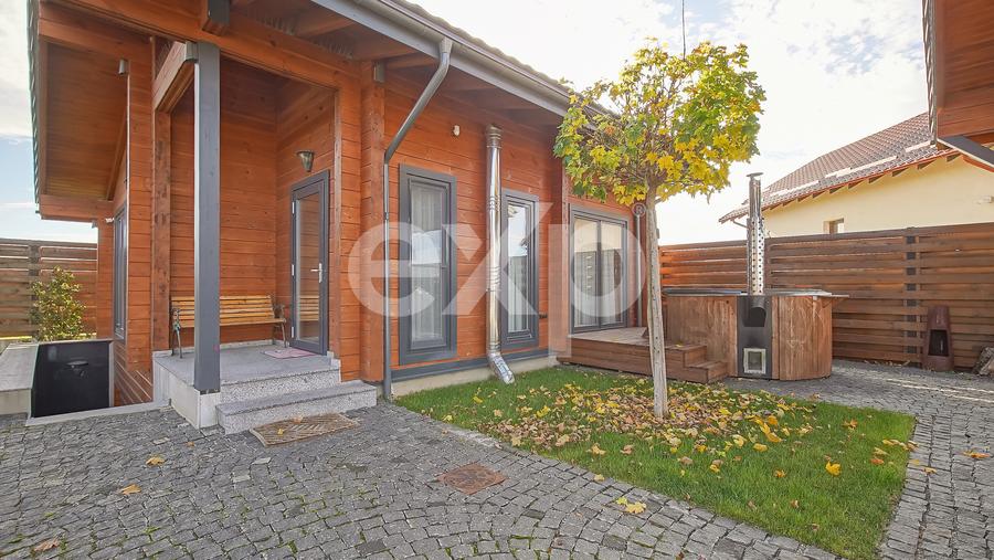 Casă din Pin Nordic Lamelar Stratificat (6 straturi) | Saună | Cramă |