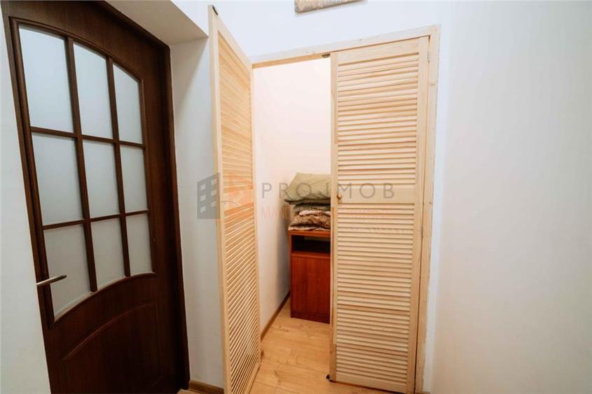 Apartament 3 camere cf 1 decomandat zona Centru