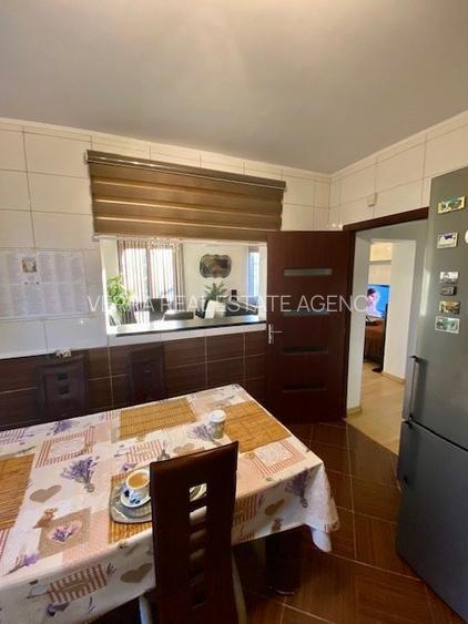 Vanzare Vila sau Casa de vacanta 7 camere Teren 1320mp Breaza - 12