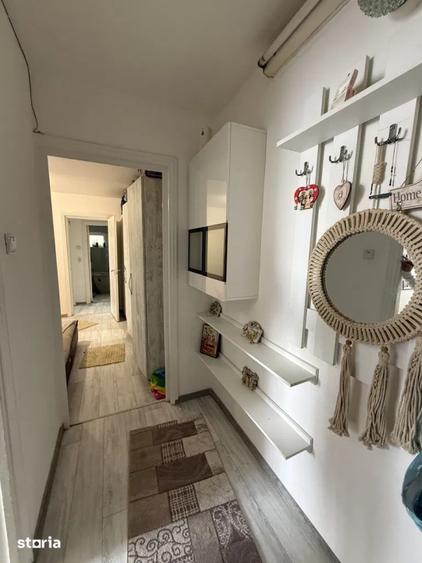 Apartament 2 camere semidecomandat, 42 mp, zona Craiovita Noua