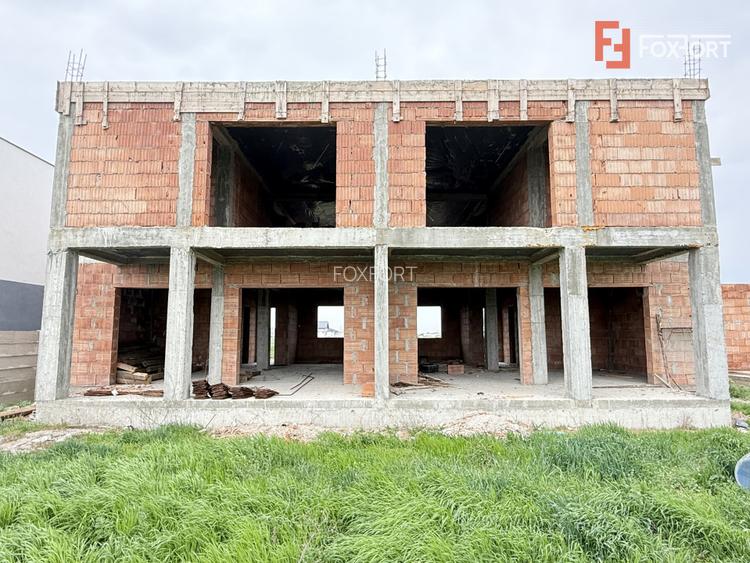 Duplex intreg 8 camere, LA ROSU, de vanzare in Sacalaz, la intrare - 5