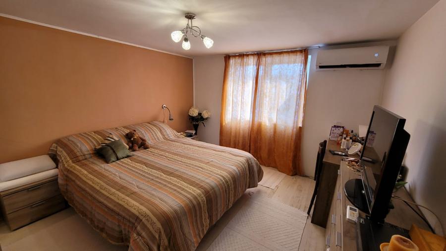 Vila cu 700 mp teren - Sararie
