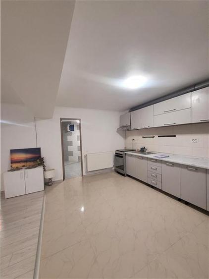 Casa Renovata si Mobilata Complet - Pozitionare Excelenta - Aproape de Delfinari