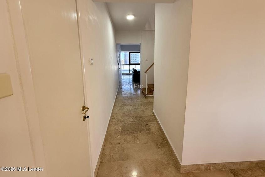 Polona - Duplex 256 mpu, 6 camere, etaje 6+7, panorama, terase 52 mp - 16