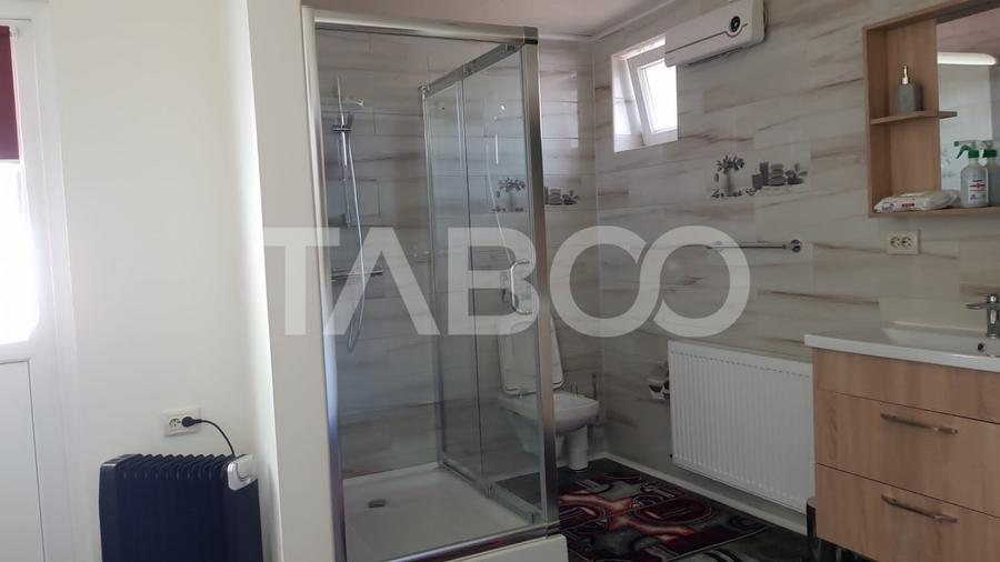 Casa 7 camere 6 bai terase teren 1180mp aproape de Castel si Poveste
