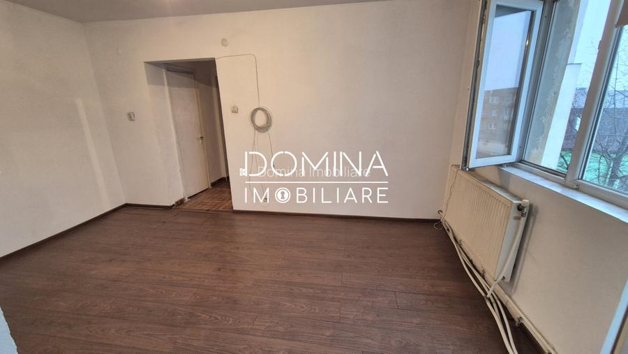 Vânzare apartament 3 camere *etaj 3* - Strada 1 Decembrie 1918 - zona Piața Mică - 4