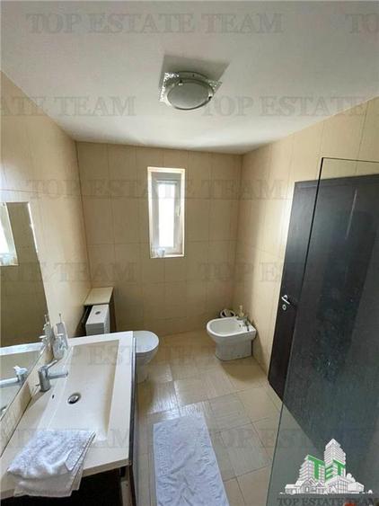 Apartament 5 camere, 265 mp, zona Campus, Constanta
