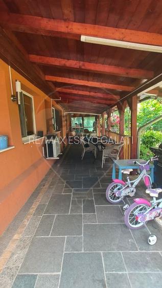 Casă 3 camere + teren 935 mp de vânzare - Zona General Galați - 2