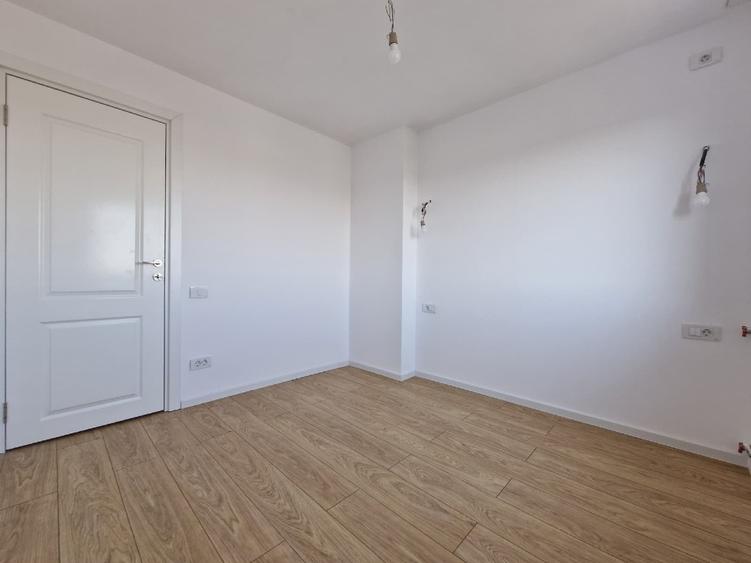 Garsoniera dubla 36 mp, dormitor separat, bloc 1984, renovata integral
