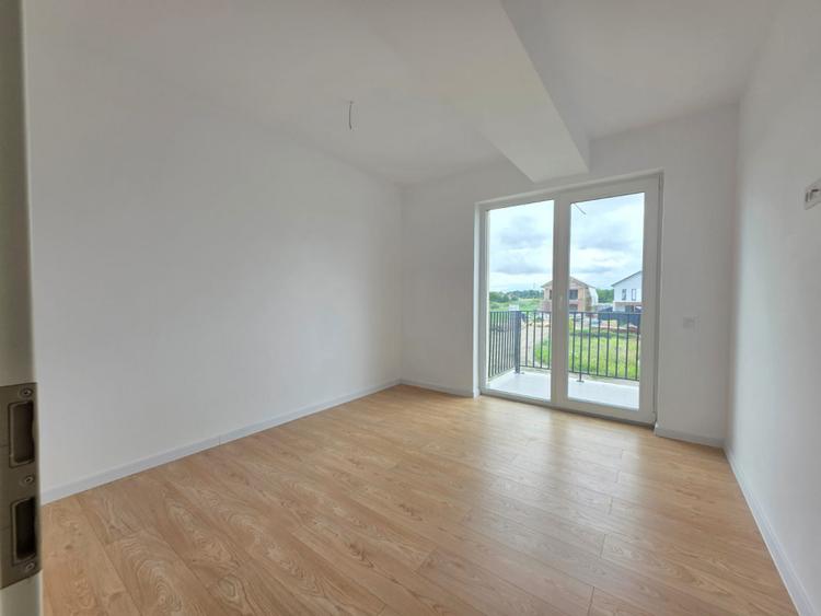 Duplex nou, 118 mp utili, teren 250 mp, toate utilitățile ,Stupini Brasov