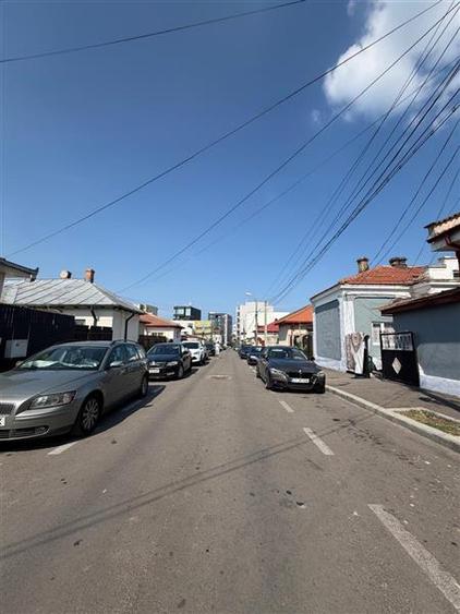 Casa Renovata si Mobilata Complet - Pozitionare Excelenta - Aproape de Delfinari