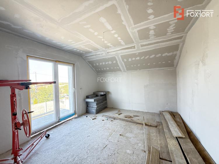 Casa individuala cu 5 camere | 501 mp teren | Toate utilitatile | Sacalaz