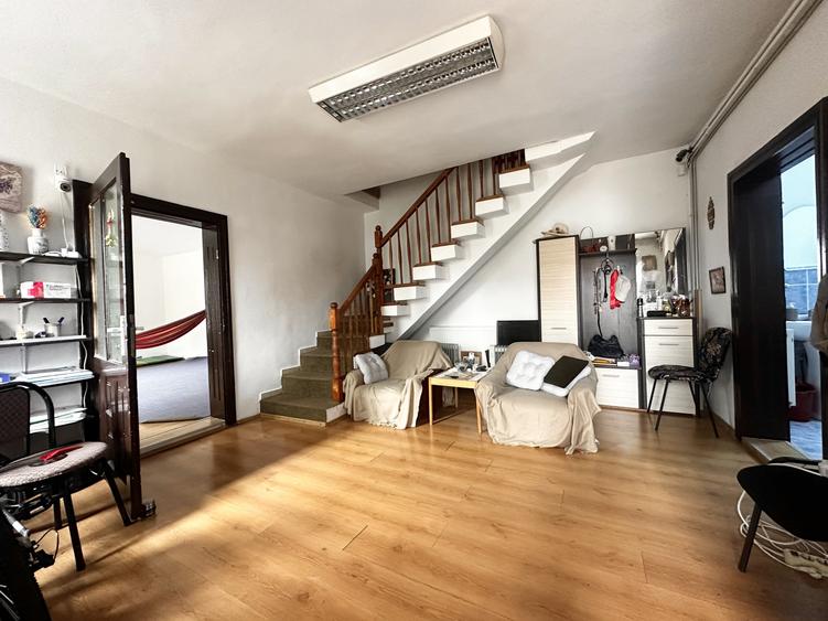 Casa individuala cu 6 camere- zona Stadion- Olimpia