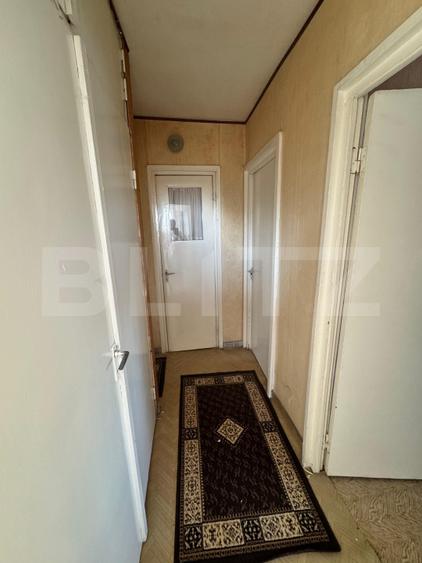 Apartament decomandat 3 camere, 72 mp, etajul 2, Rovine Dezrobirii