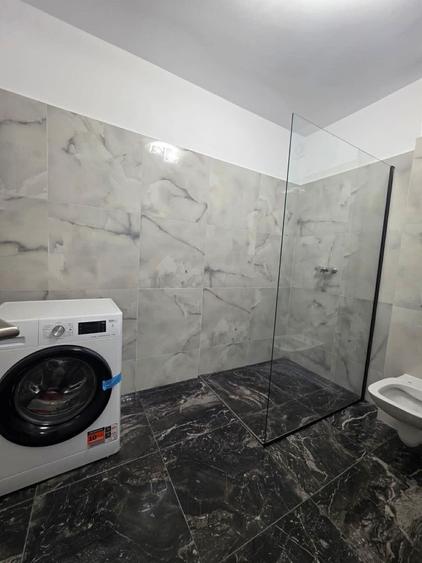 Apartament 2 camere, Tractoru, zona Coresi