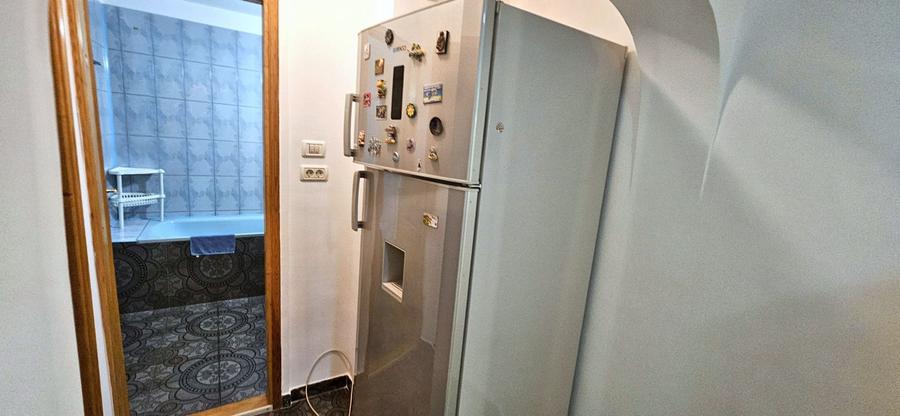 Apartament 3 camere de vânzare în Crângași – 75 mp, decomandat