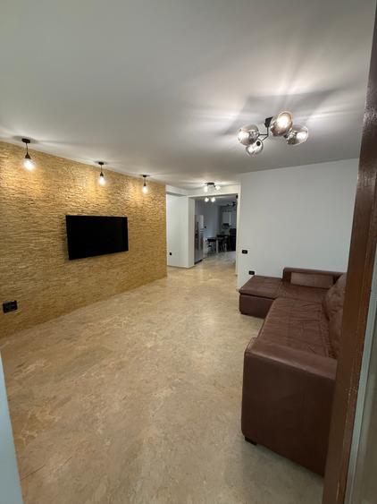 Apartament 3 camere zona Cazino, vedere la mare