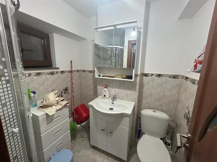 Apartament cu 3 cam, etaj 1, zona Piata Unirii