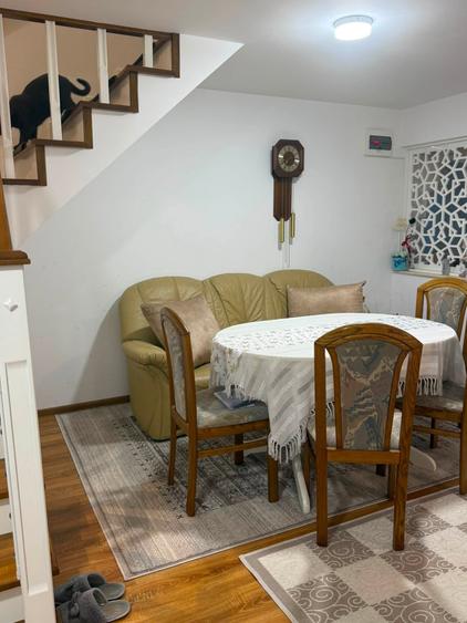 Casa cu etaj zona centrala in Cismea la cheie