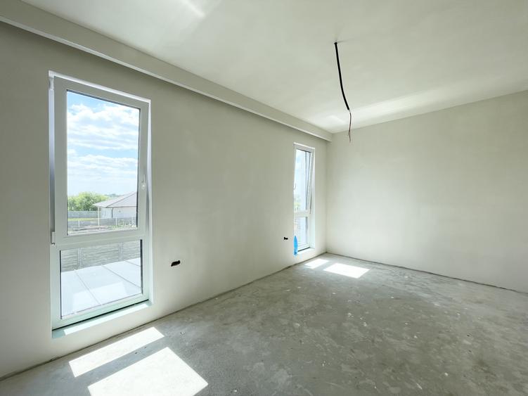 Duplex 5 camere, 130mp, 330 mp teren - Urseni
