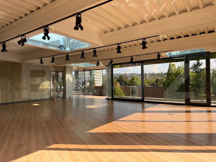 Spatiu modern in cladire unicat