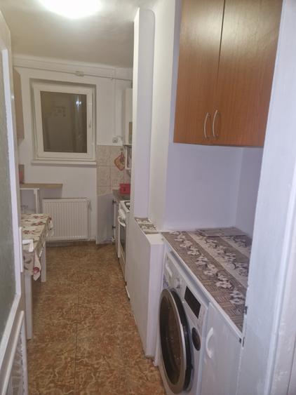 Apartament doua camere, decomandat, renovat