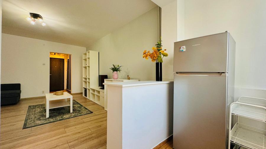 Garsoniera de închiriat în zona Mall Plaza, Sector 6