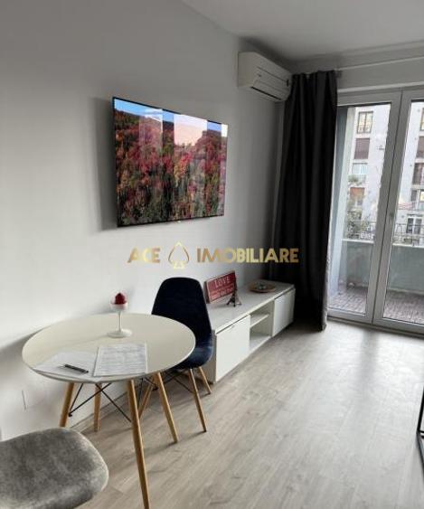 3 Camere de inchiriat | Romana | Mobilat-Utilat | Metrou