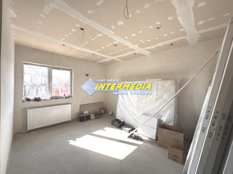 Apartament 2 Camere Deco Nou 59 mp Finisat la cheie Alba Zona CENTRU spre Gara