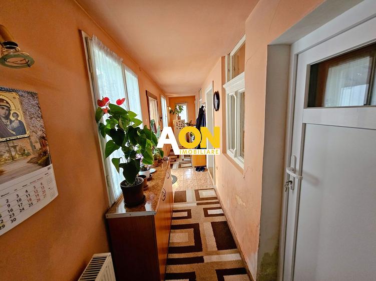 Casa 3 camere, 2 bai, mobilata, utilata, 645 mp teren, zona Lipoveni