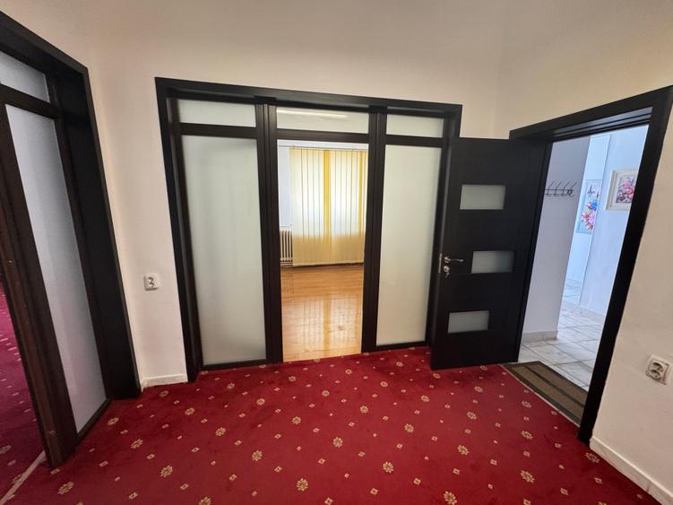 Casa singur curte, zona superba